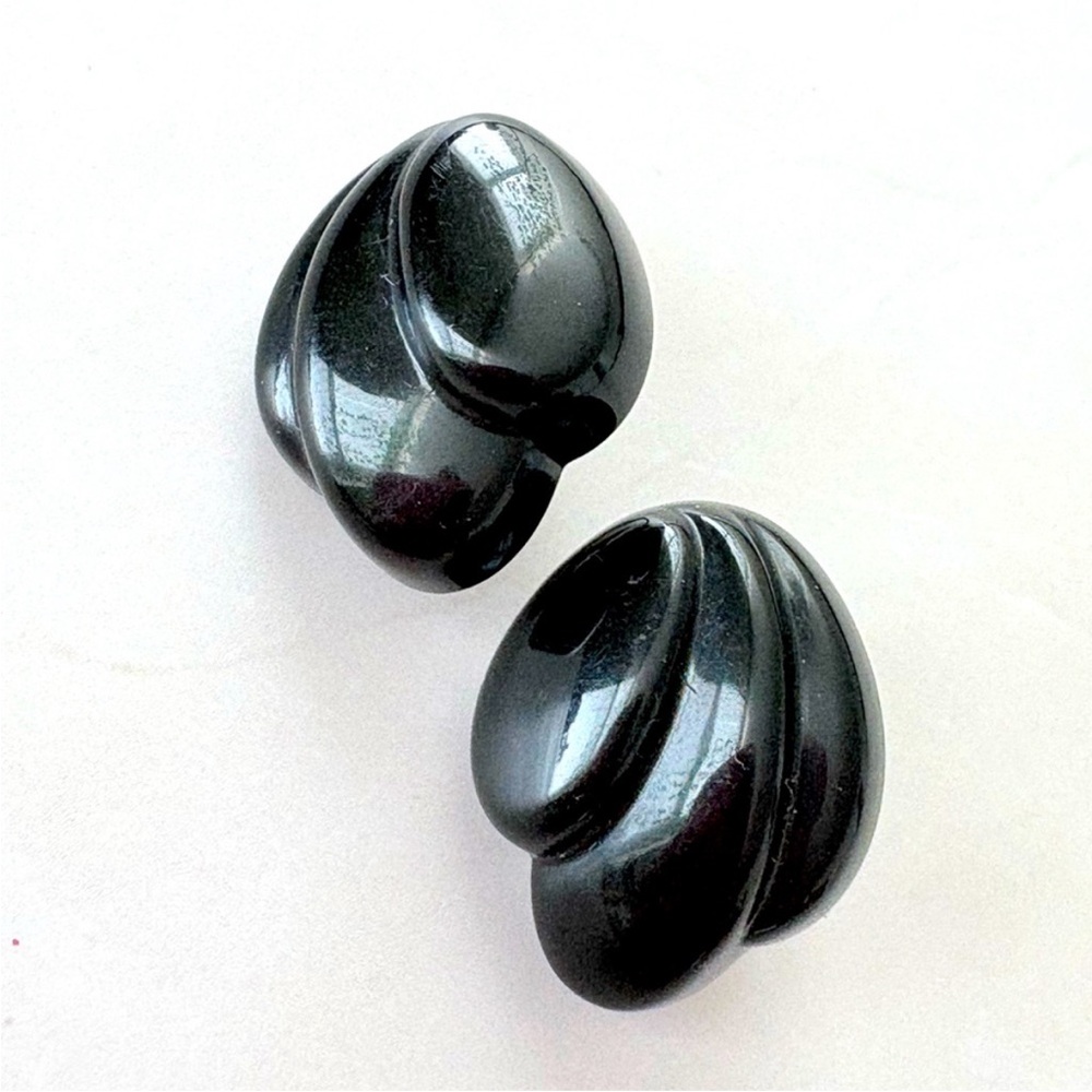 Vintage Black Scalloped Plastic Clip-on Costume Earrings